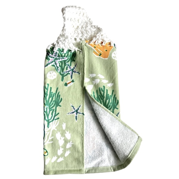 HAND CRAFTED Crochet Top Colorful Turtle Hanging Kitchen or Bathroom Hand Towel - Picture 5 of 7